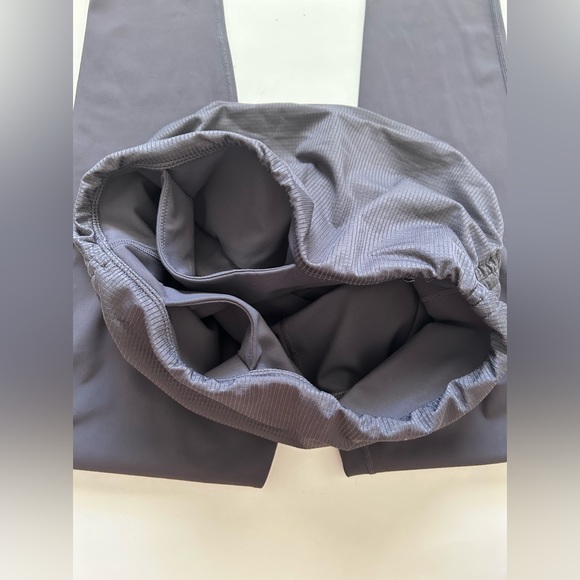Fabletics Gray Leggings with Skirt Trim. Sz. M - Picture 8 of 10